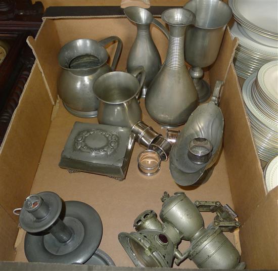 Quantity of pewter items & napkin rings